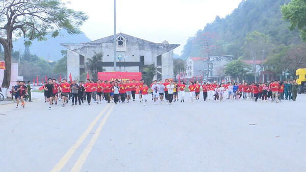 LỄ PHÁT ĐỘNG NGÀY CHẠY OLYMPIC VÌ SỨC KHỎE TOÀN DÂN - VÌ AN NINH TỔ QUỐC TRÊN ĐỊA BÀN XÃ HOÀNG VĂN THỤ