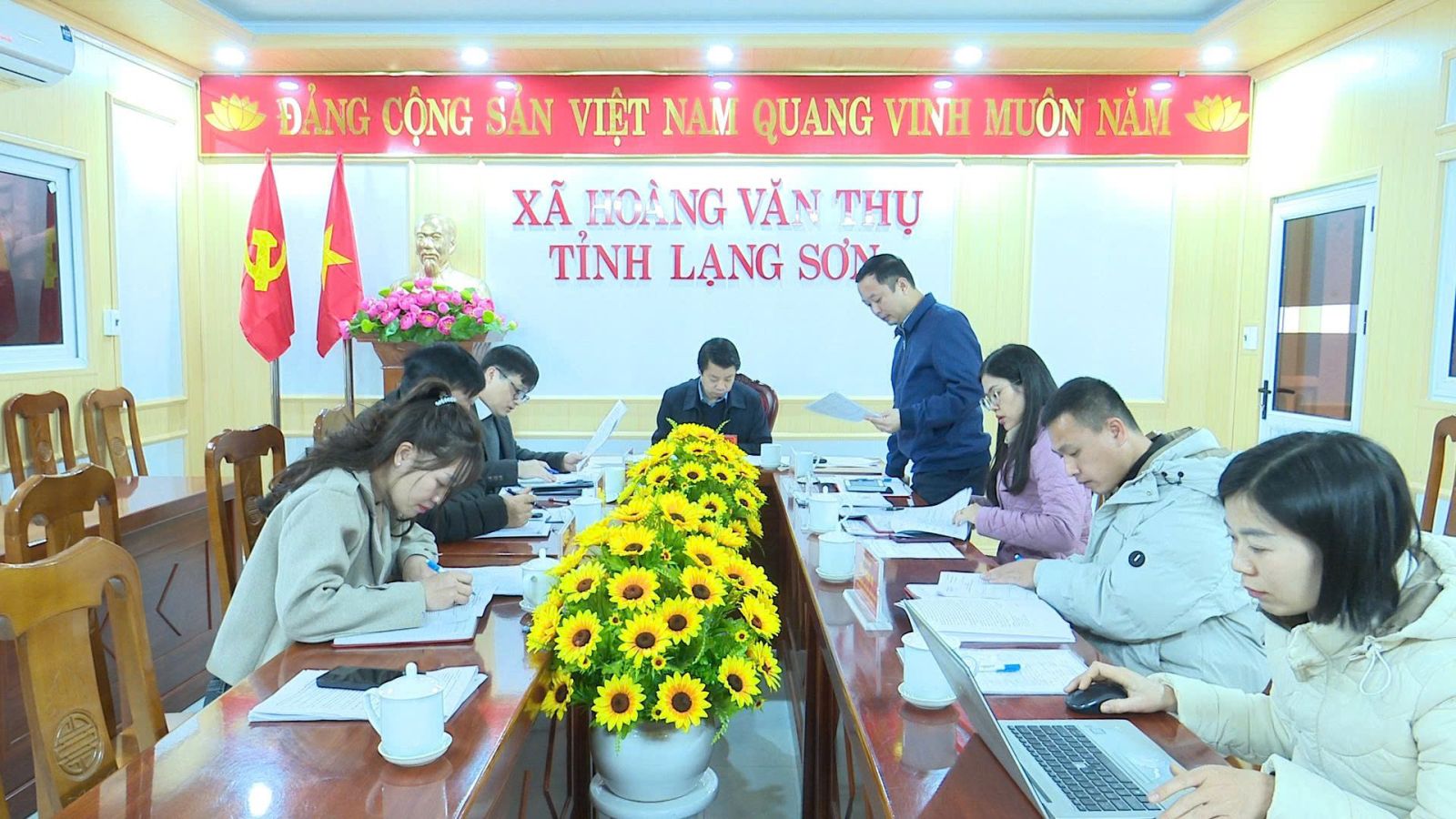 (Toàn cảnh hội nghị)